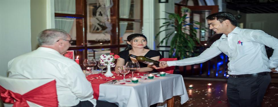 RESTAURANT WITH DINNER