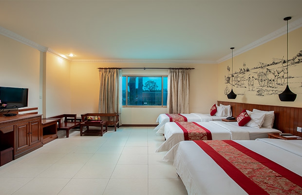 Deluxe Family Room