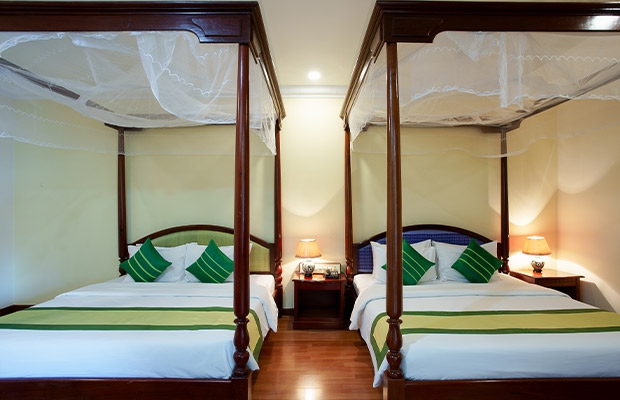 Suite Family Room